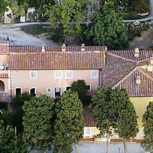 https://residence-la-casina-castagneto-carducci.it-tuscanyhotel.com